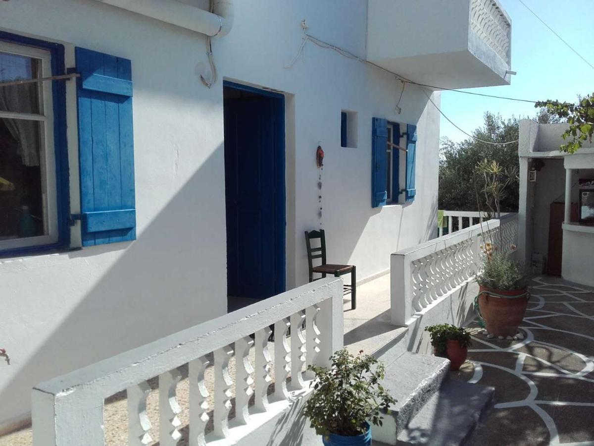 Nikos Apartments Lefkos  Exterior photo